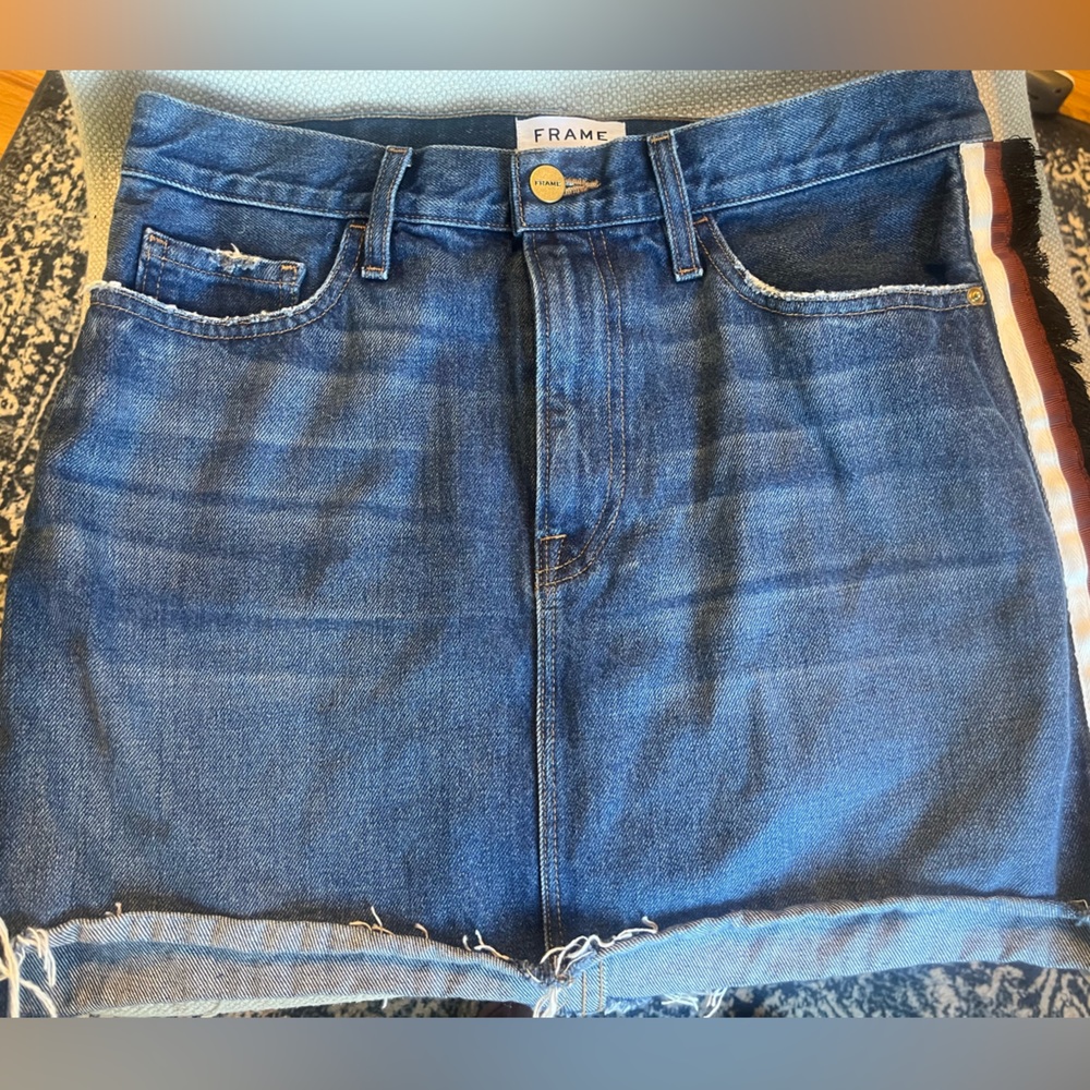Frame frayed denim mini skirt with striped trim 🔥